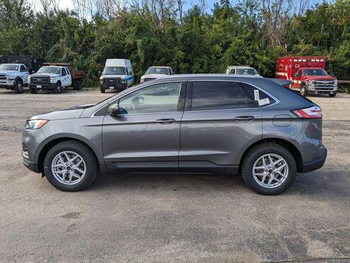 Carbonized Gray Metallic 2024 Ford Edge SEL