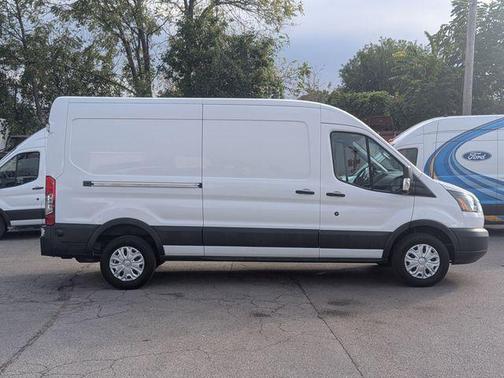 2018 Ford Transit-250 148 WB Medium Roof Cargo