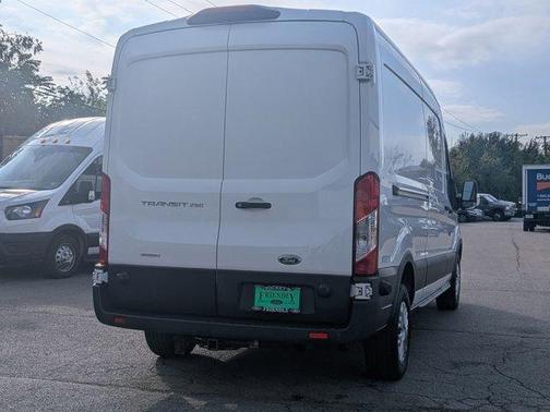 2018 Ford Transit-250 148 WB Medium Roof Cargo