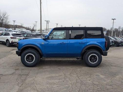 2024 Ford Bronco Outer Banks