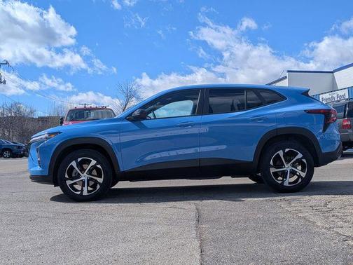 Fountain Blue 2024 Chevrolet Trax FWD 1RS