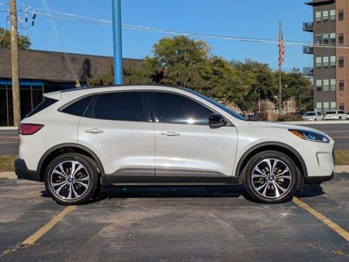 2021 Ford Escape SEL