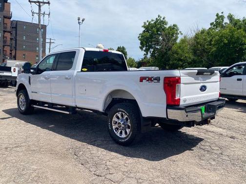 Oxford White 2019 Ford F-350 XLT