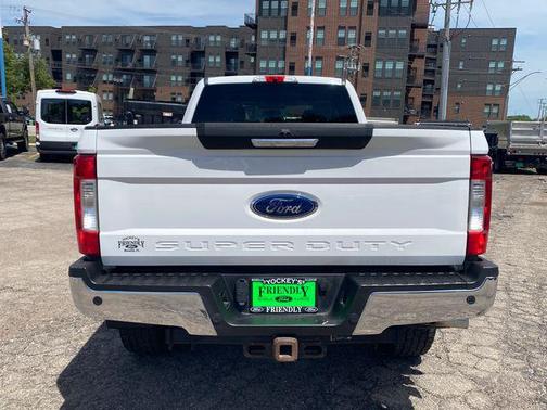 Oxford White 2019 Ford F-350 XLT