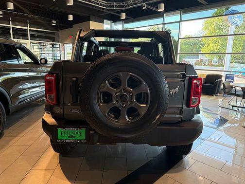Carbonized Gray Metallic 2026 Ford Bronco Big Bend