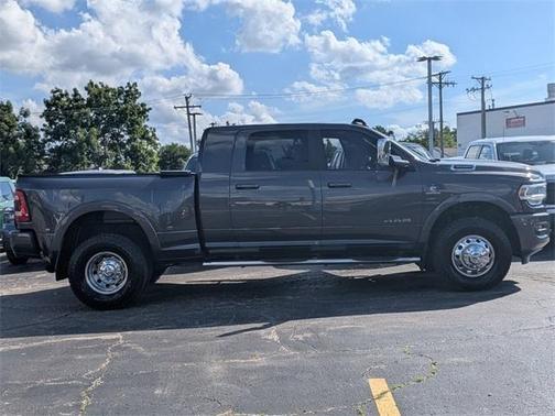 2022 RAM 3500 Laramie