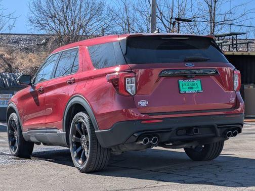 2022 Ford Explorer ST
