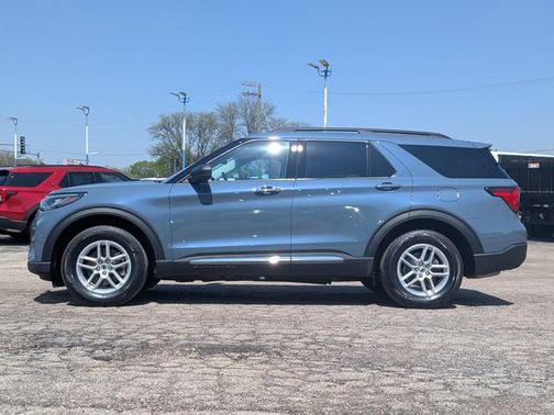 Vapor Blue Metallic 2025 Ford Explorer Active