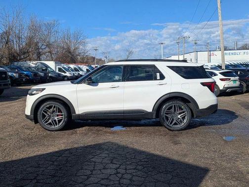 2025 Ford Explorer ST