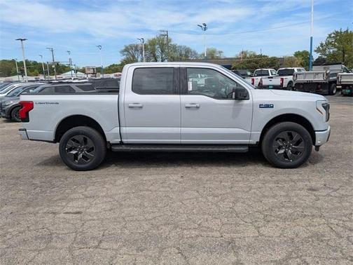 2025 Ford F-150 Lightning Flash