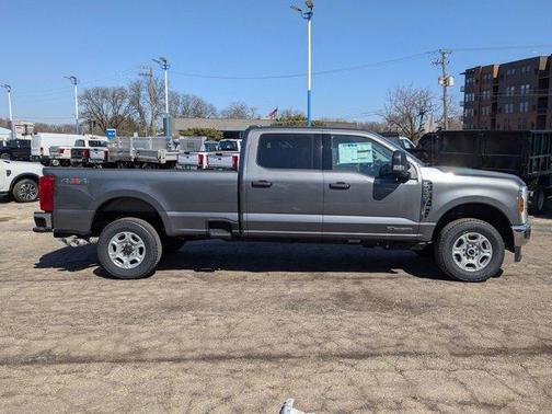 2025 Ford F-250 XLT