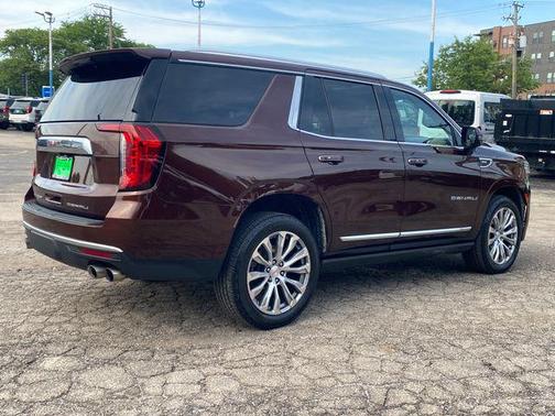 Redwood Metallic 2022 GMC Yukon Denali