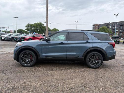 Vapor Blue Metallic 2026 Ford Explorer ST-Line