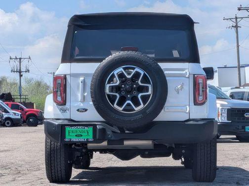 Oxford White 2025 Ford Bronco Outer Banks