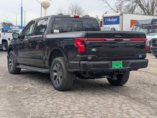 2025 Ford F-150 Lightning LARIAT
