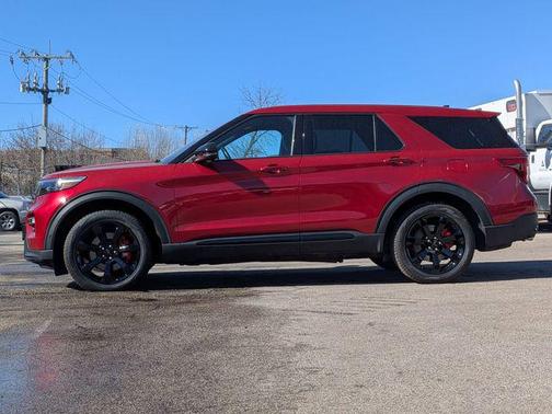 Rapid Red Metallic Tinted Clearcoat 2022 Ford Explorer ST