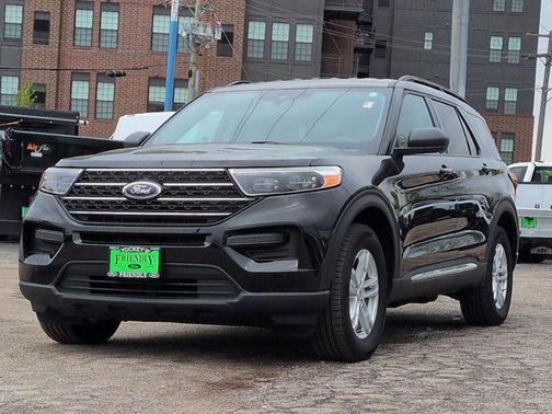 Agate Black Metallic 2023 Ford Explorer XLT