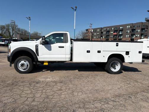 Oxford White 2024 Ford F-450 XL