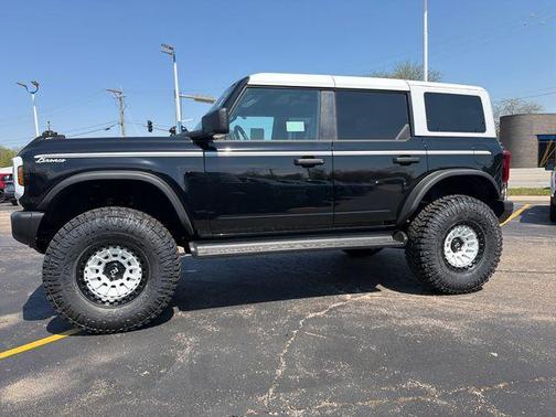 Shadow Black 2026 Ford Bronco Heritage Edition