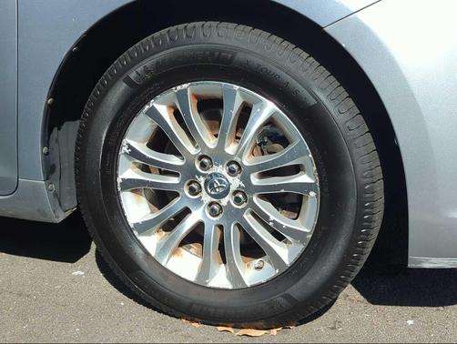 2011 Toyota Sienna XLE