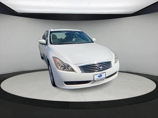 2010 INFINITI G37x Base