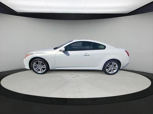 2010 INFINITI G37x Base