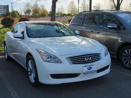 2010 INFINITI G37x Base
