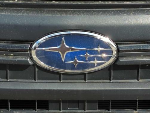 2025 Subaru Forester Base