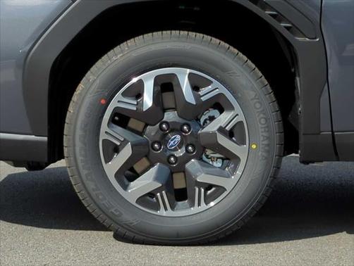 2025 Subaru Forester Base