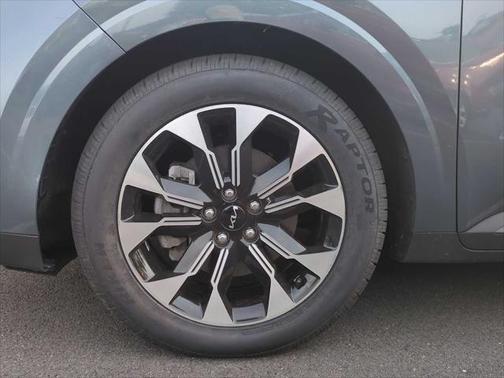 2023 Kia Carnival EX