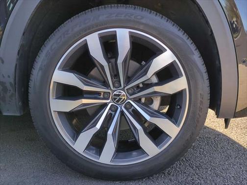 2022 Volkswagen Atlas 3.6L SEL Premium
