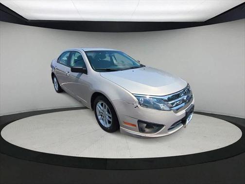 2010 Ford Fusion S