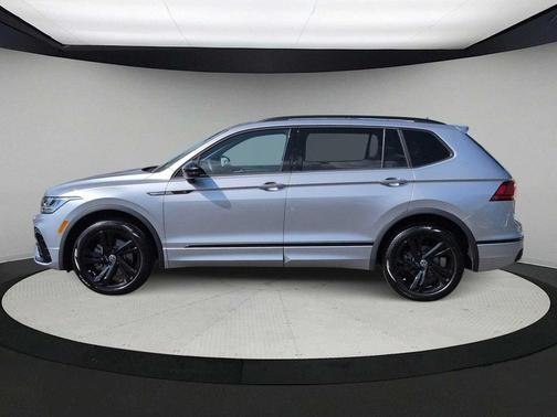 2023 Volkswagen Tiguan 2.0T SE R-Line Black 4MOTION
