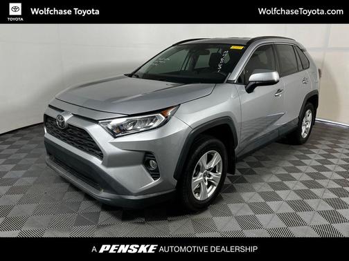 Silver Sky Metallic 2021 Toyota RAV4 XLE