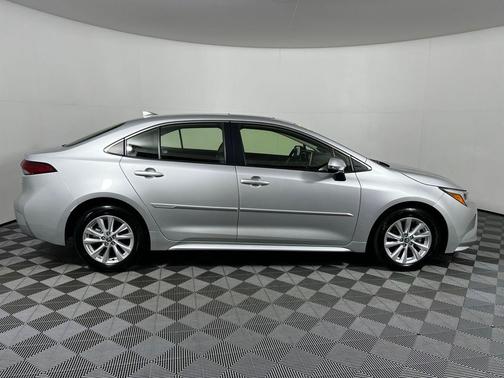 2024 Toyota Corolla Hybrid XLE