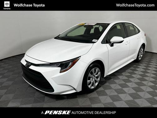 Ice Cap 2024 Toyota Corolla LE