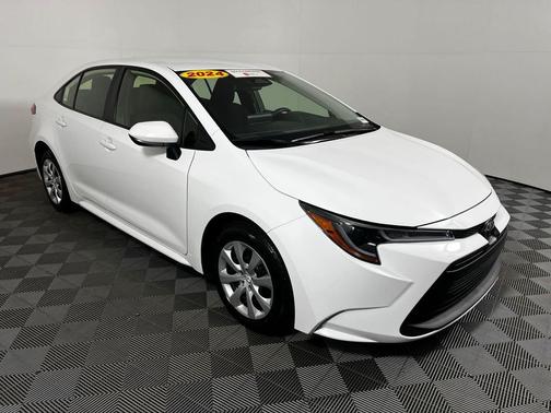 Ice Cap 2024 Toyota Corolla LE