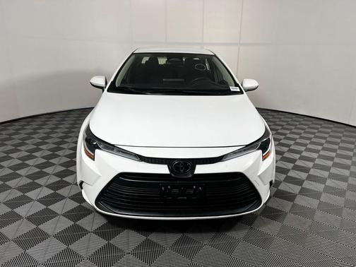 Ice Cap 2024 Toyota Corolla LE