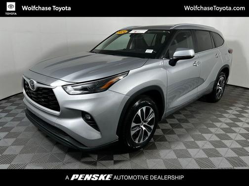 2024 Toyota Highlander XLE