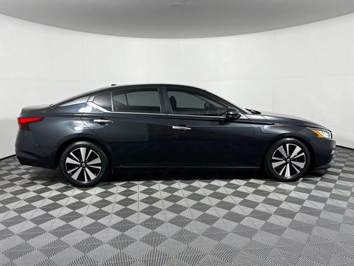 Storm Blue Metallic 2022 Nissan Altima 2.5 SV
