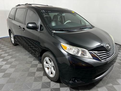Black 2013 Toyota Sienna LE