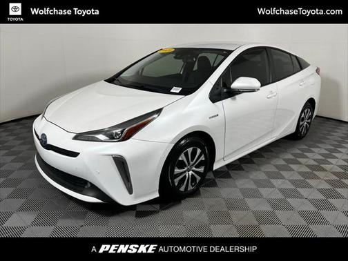 2021 Toyota Prius XLE
