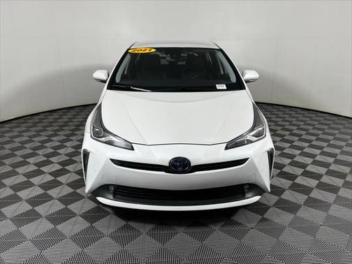2021 Toyota Prius XLE