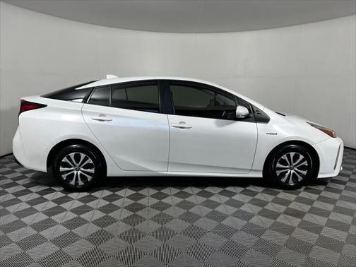 2021 Toyota Prius XLE