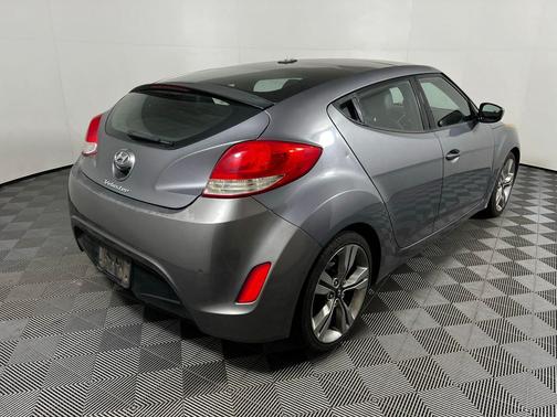 2013 Hyundai Veloster Base