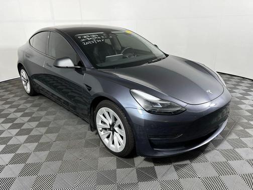 Gray 2023 Tesla Model 3 Standard Range