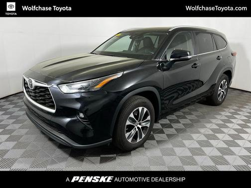 2024 Toyota Highlander XLE