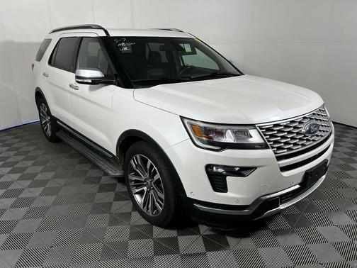 WHITE PLATINUM MET TRI-COAT 2018 Ford Explorer Platinum