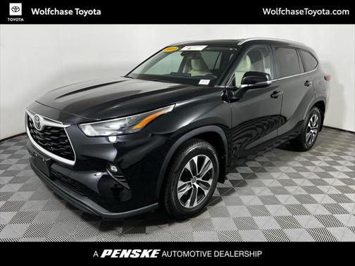 2023 Toyota Highlander XLE