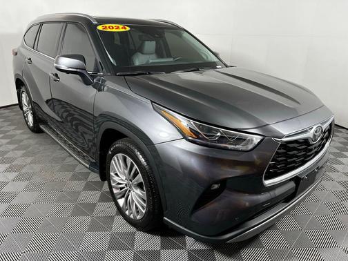 2024 Toyota Highlander Platinum